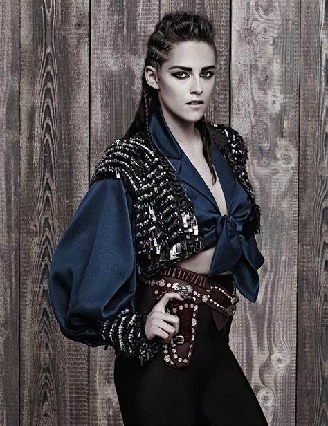 kristen stewart chanel paris